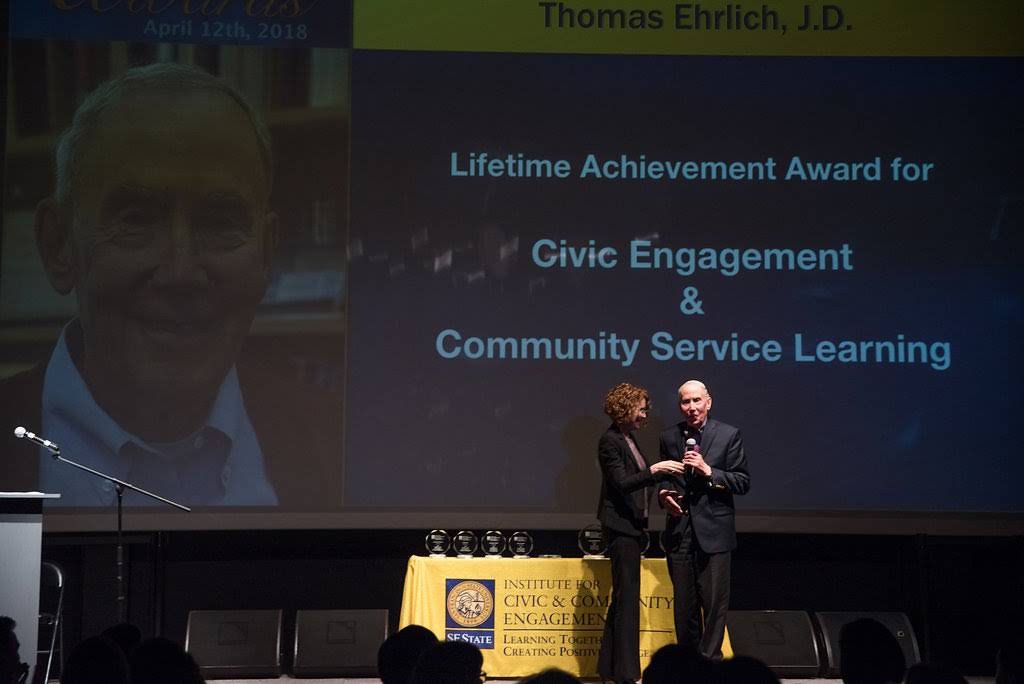 Provost Summit gives Lifetime Achievement award to Thomas Ehrlich