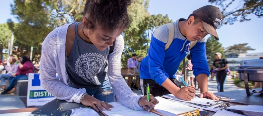 SF State students registering to vote
